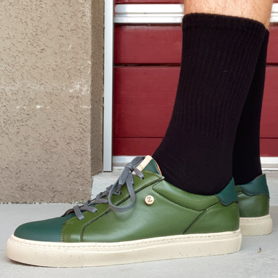 Sneakers mit Crew Socken